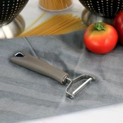 Brand new ❤️ Martha Stewart Stainless Steel Swivel Peeler Kitchen Utensil - One Piece 🔥 -Martha Stewart Sales unnamed file 4269